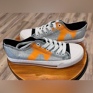 Tennessee Volunteers Womens Glitter Low Top Canvas Shoe